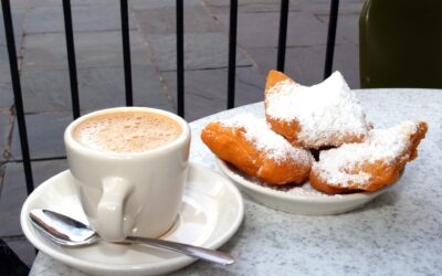Overcoming Fear of Eating Certain Foods: The Day I Finally Got to Eat Beignets at Café du Monde in New Orleans